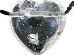 Pandantiv inima din piatra semipretioasa Quartz transparent
